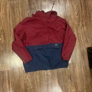 Eddie Bauer Women's Raincoat - Burgundy and Navy size medium